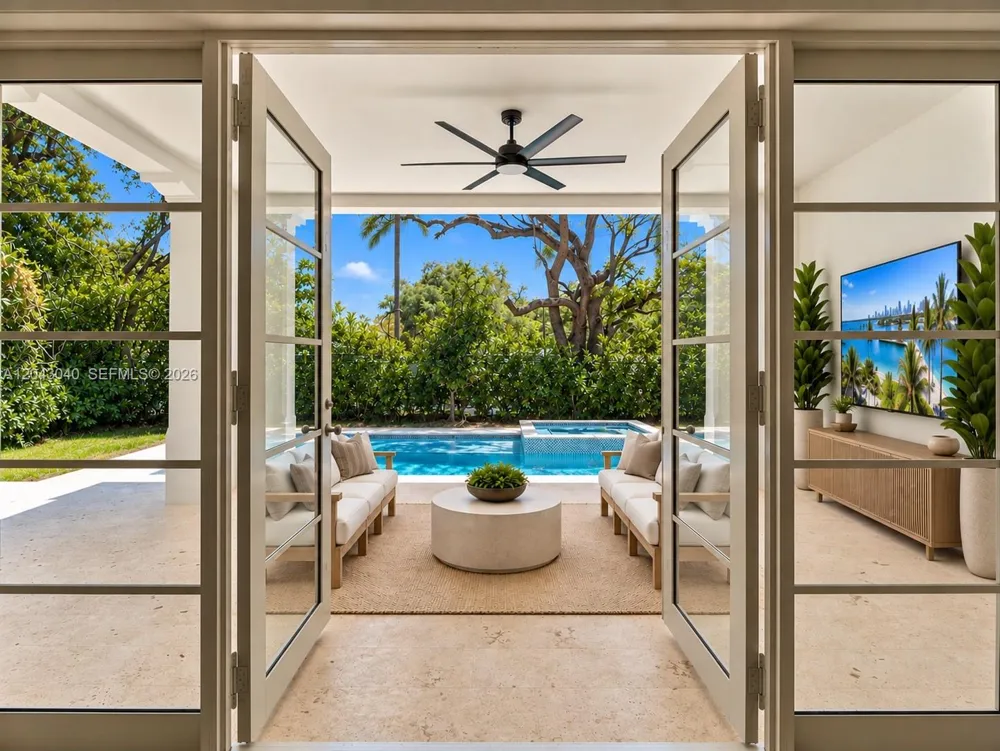 6333 SW 69th St South Miami, FL 33143