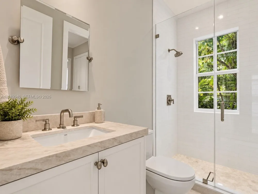 6333 SW 69th St South Miami, FL 33143