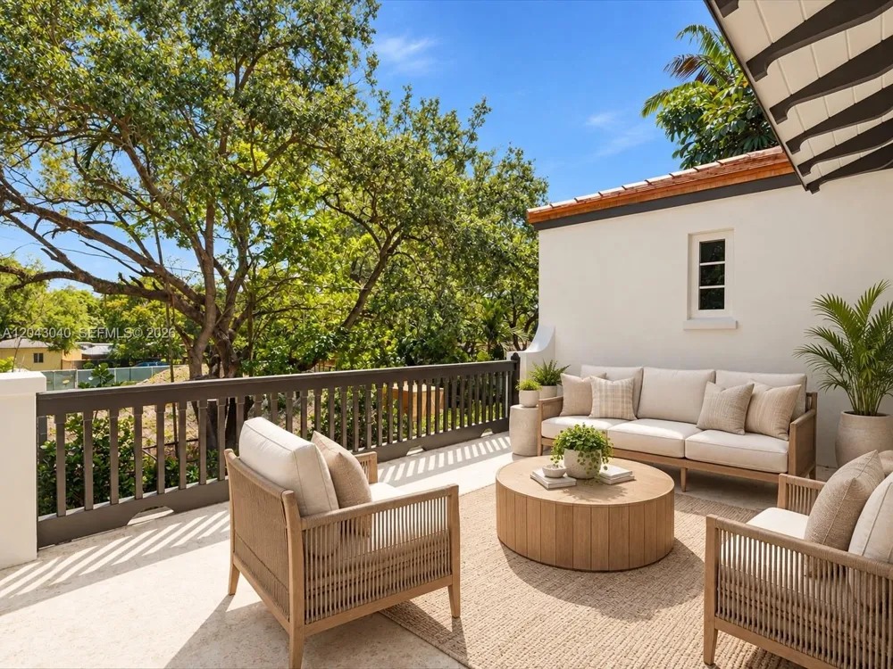 6333 SW 69th St South Miami, FL 33143