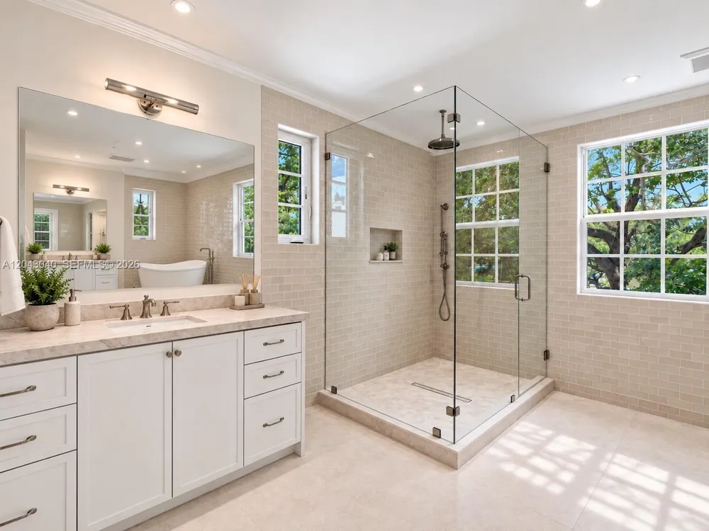 6333 SW 69th St South Miami, FL 33143