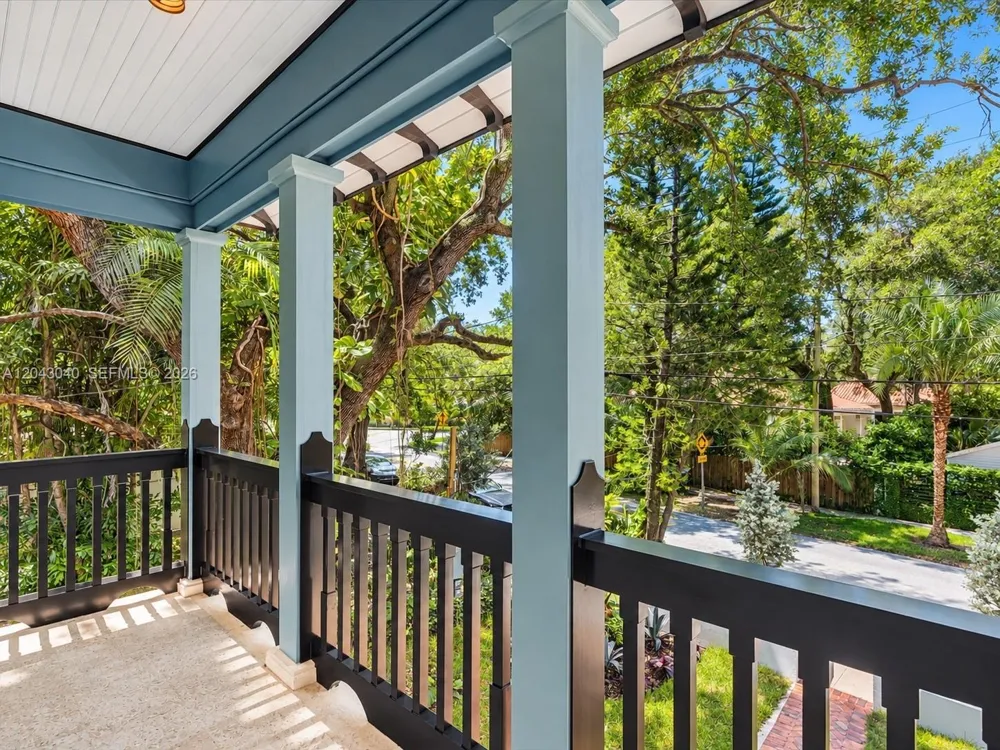 6333 SW 69th St South Miami, FL 33143