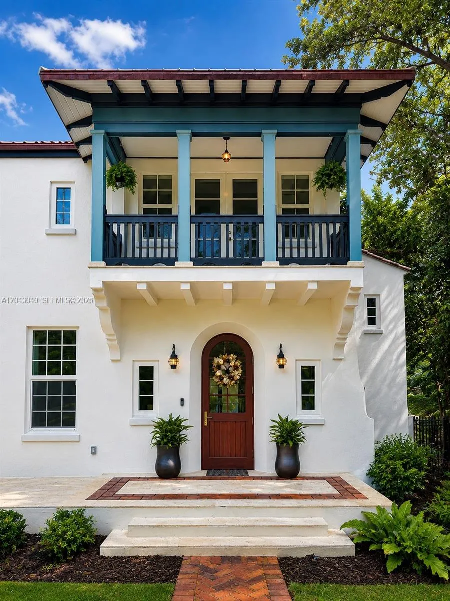6333 SW 69th St South Miami, FL 33143