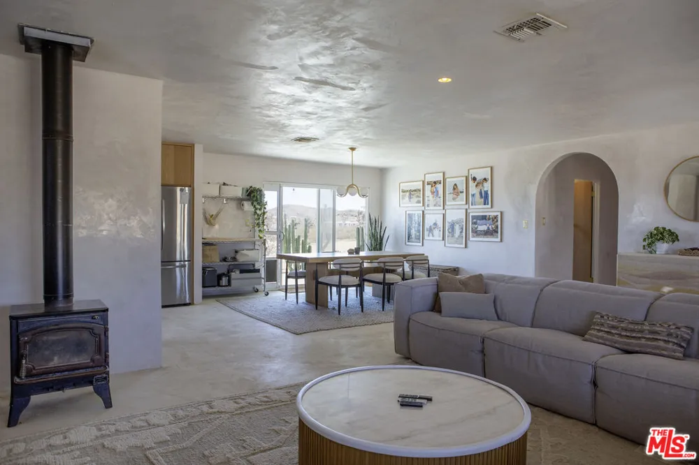365 Rainbow Drive Yucca Valley, CA 92284