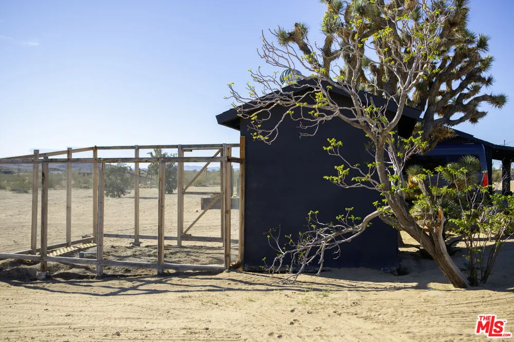 365 Rainbow Drive Yucca Valley, CA 92284