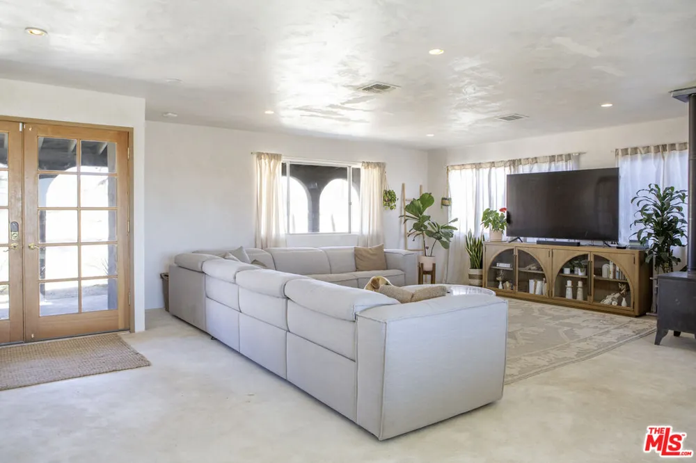 365 Rainbow Drive Yucca Valley, CA 92284