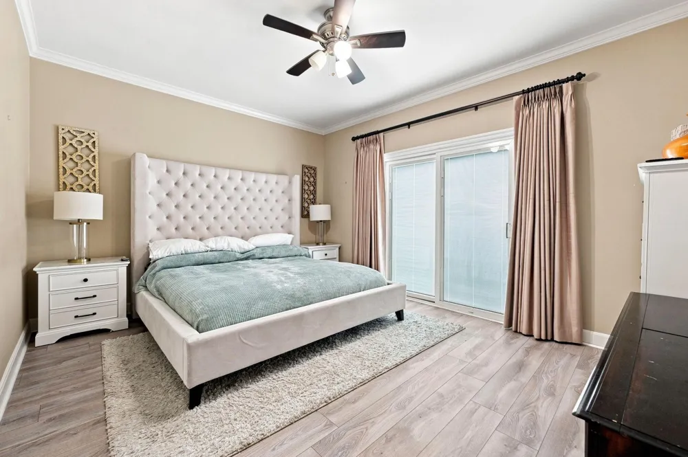 419 E Fair Harbor Lane Houston, TX 77079