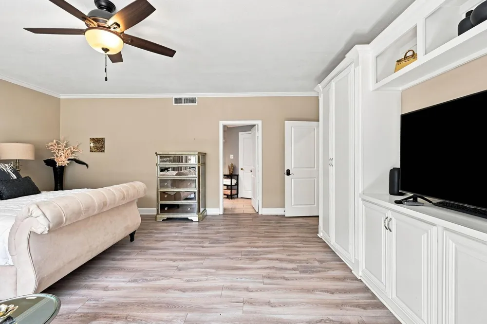 419 E Fair Harbor Lane Houston, TX 77079