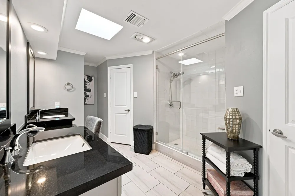 419 E Fair Harbor Lane Houston, TX 77079