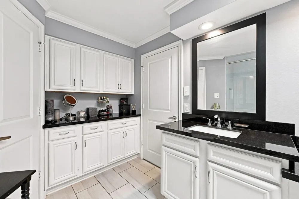 419 E Fair Harbor Lane Houston, TX 77079
