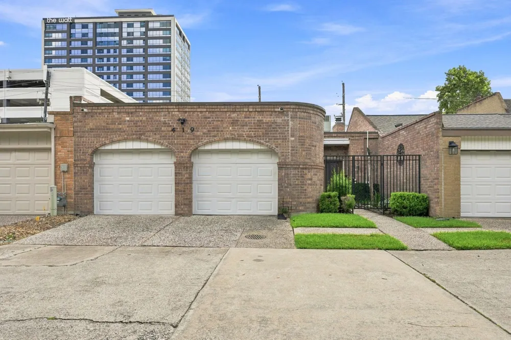 419 E Fair Harbor Lane Houston, TX 77079