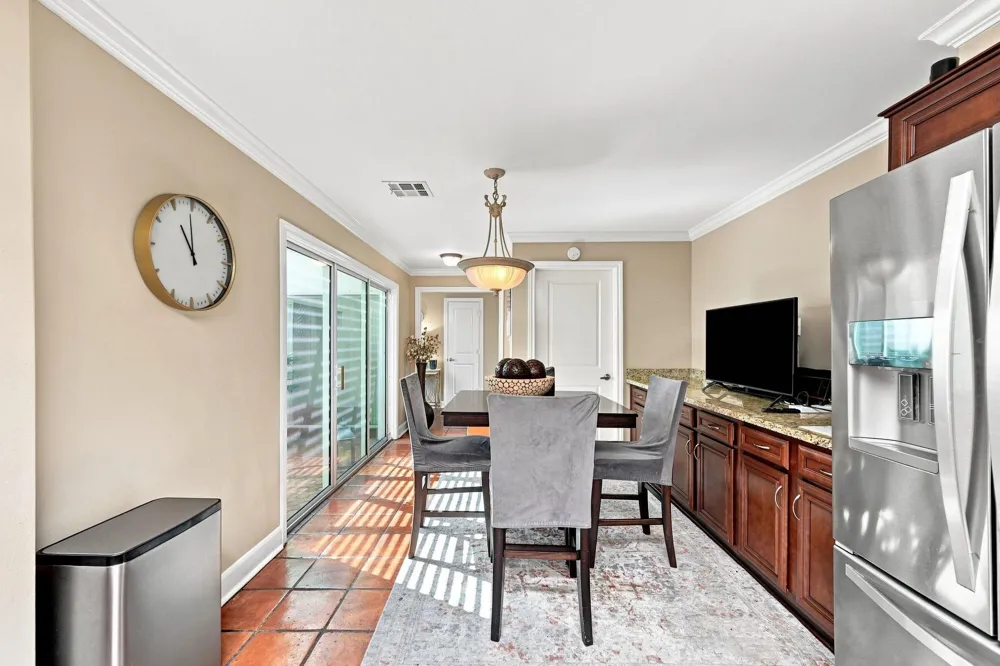 419 E Fair Harbor Lane Houston, TX 77079