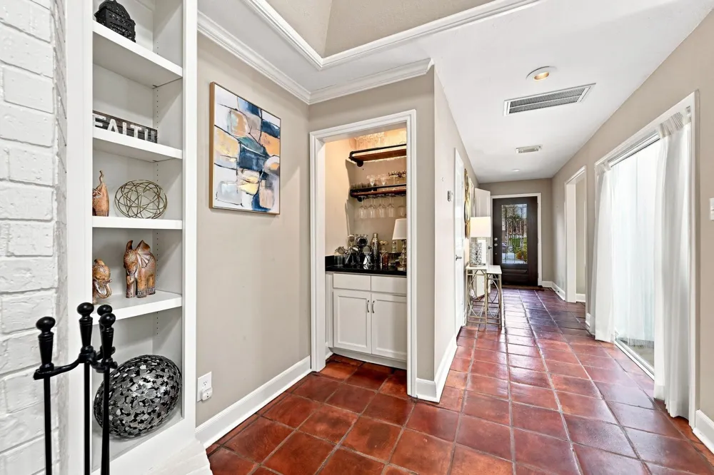 419 E Fair Harbor Lane Houston, TX 77079