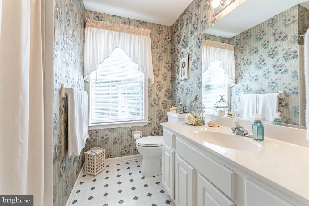 366 GALWAY DRIVE West Chester, PA 19380