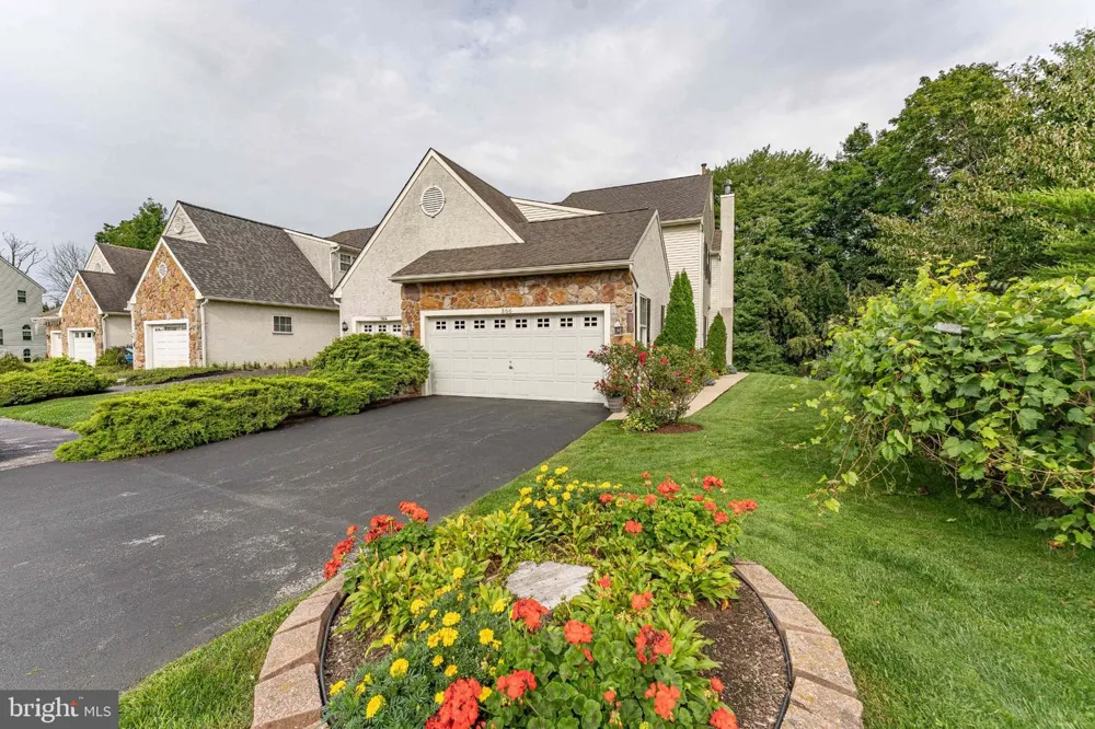 366 GALWAY DRIVE West Chester, PA 19380