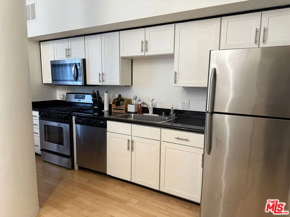 420 S San Pedro Street #231 Los Angeles, CA 90013