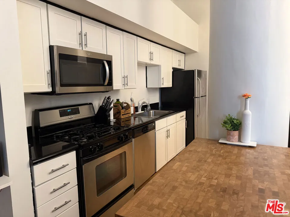 420 S San Pedro Street #231 Los Angeles, CA 90013