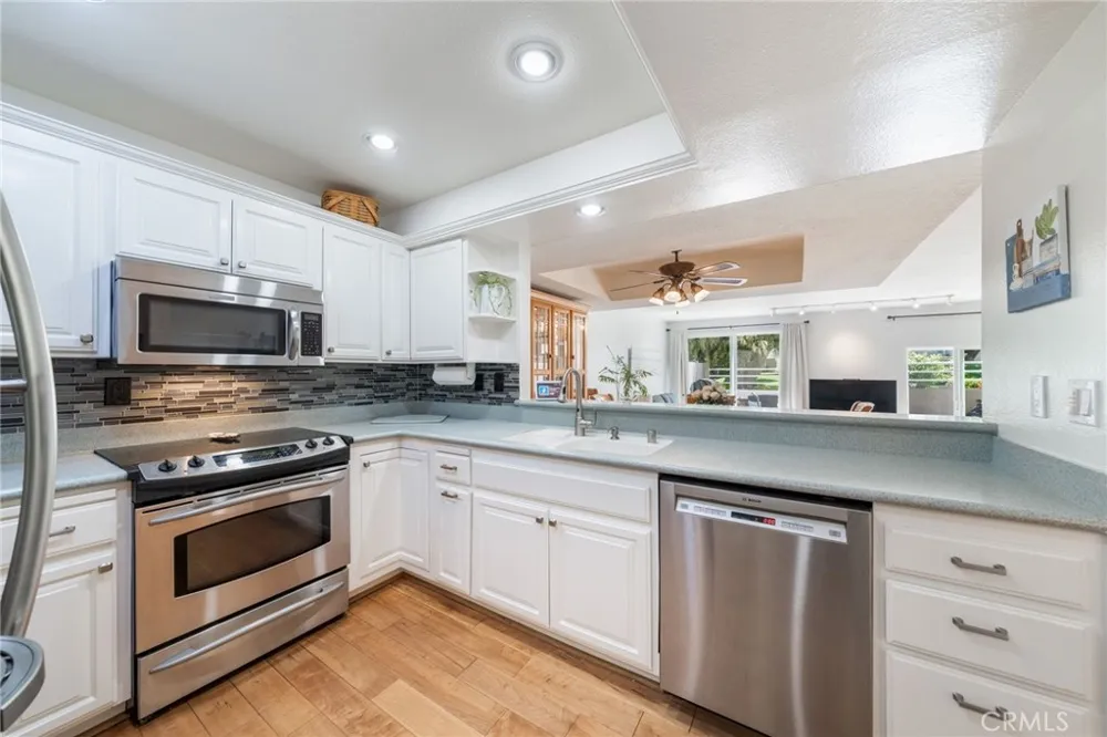 3256 Sparkler Huntington Beach, CA 92649