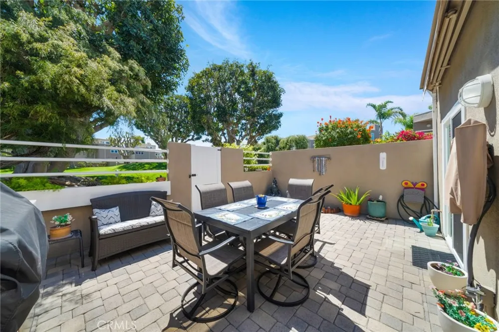 3256 Sparkler Huntington Beach, CA 92649