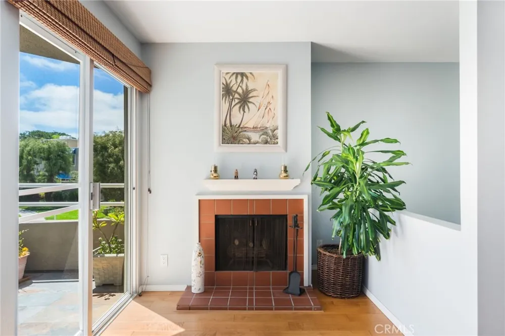 3256 Sparkler Huntington Beach, CA 92649