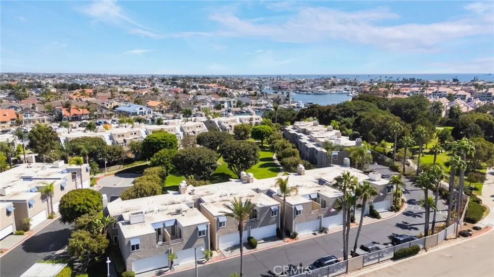 3256 Sparkler Huntington Beach, CA 92649