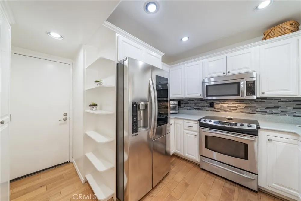 3256 Sparkler Huntington Beach, CA 92649