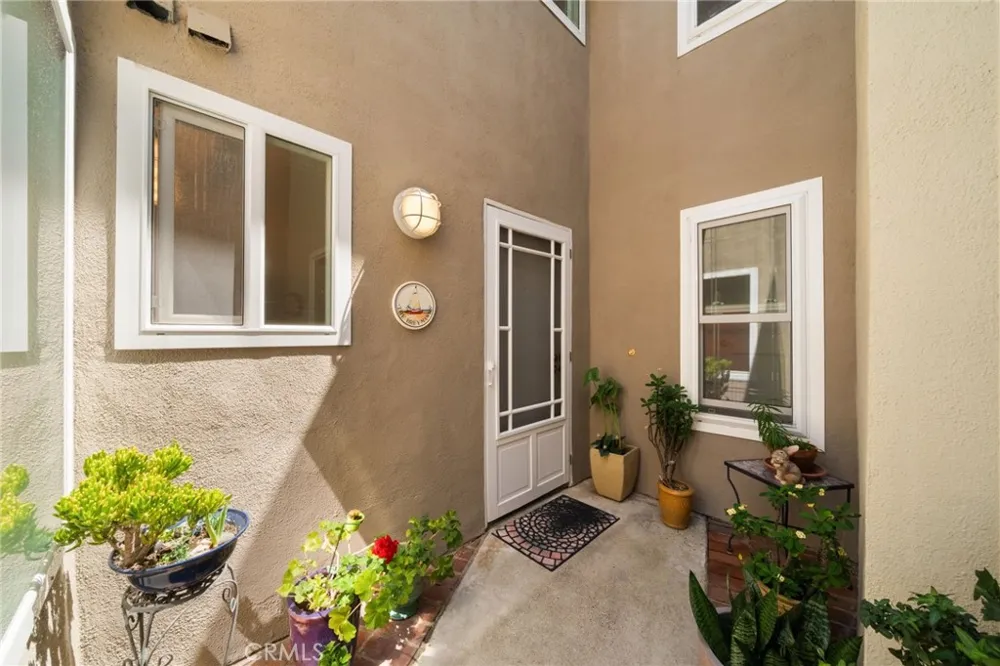 3256 Sparkler Huntington Beach, CA 92649
