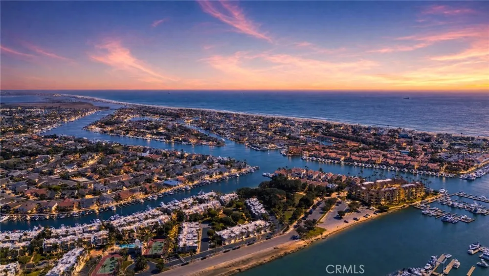 3256 Sparkler Huntington Beach, CA 92649
