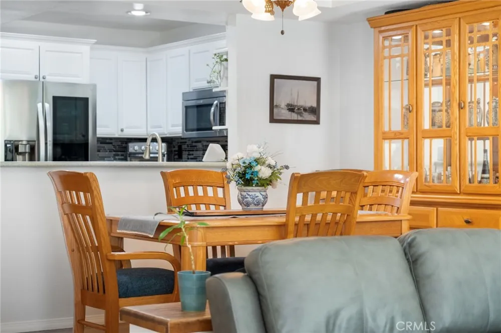 3256 Sparkler Huntington Beach, CA 92649