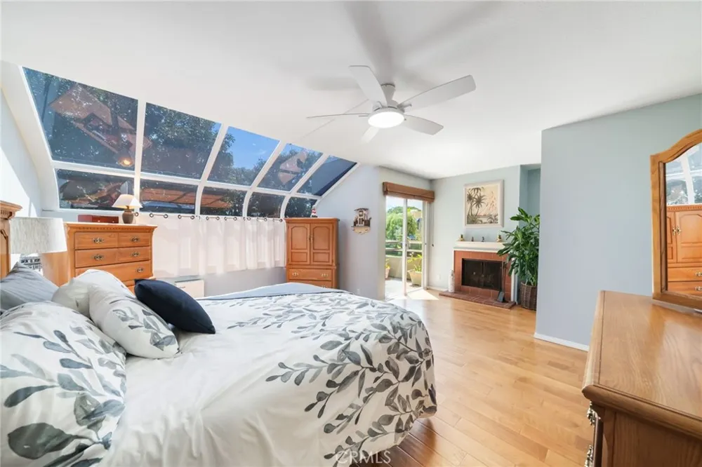 3256 Sparkler Huntington Beach, CA 92649