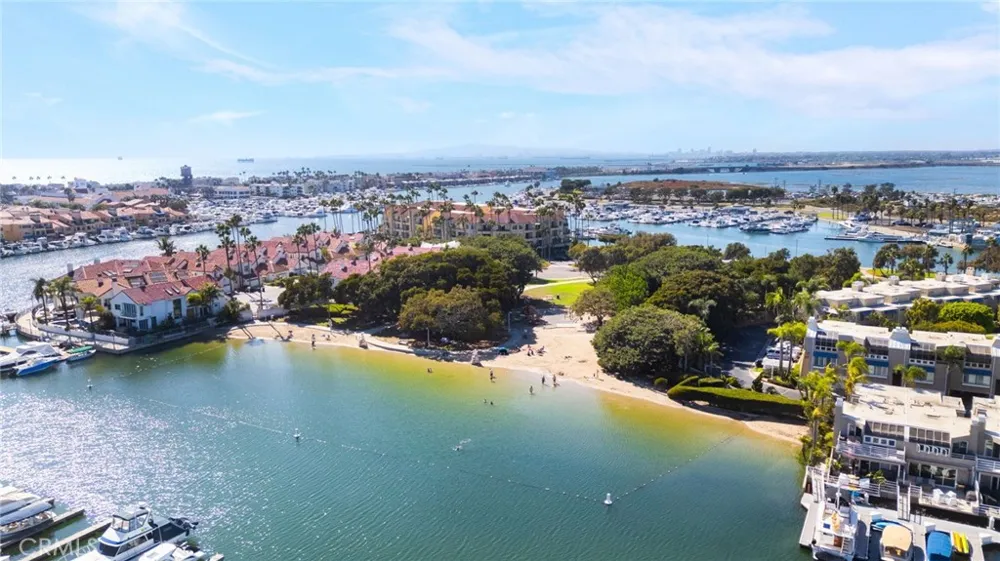 3256 Sparkler Huntington Beach, CA 92649