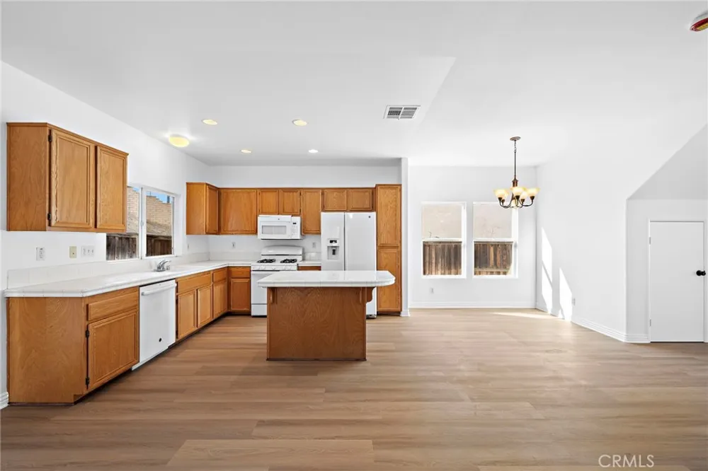 22009 Blondon Court Wildomar, CA 92595