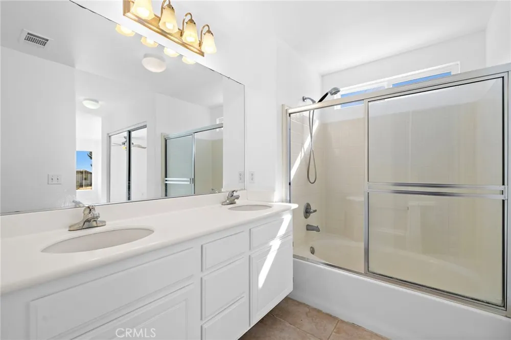 22009 Blondon Court Wildomar, CA 92595
