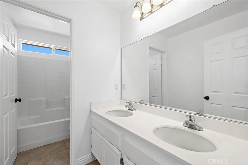 22009 Blondon Court Wildomar, CA 92595
