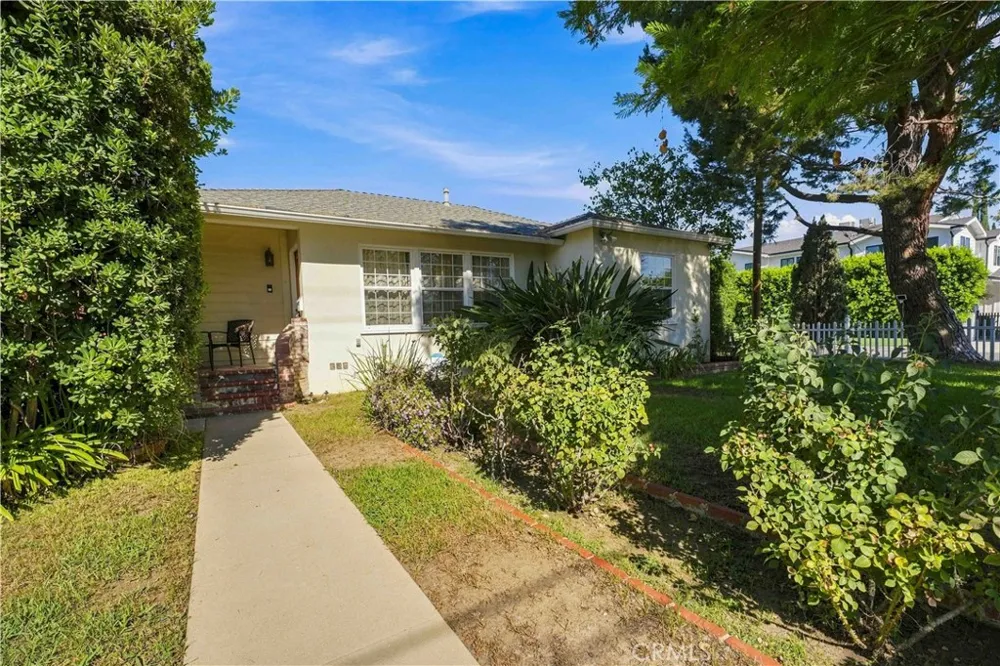 5017 Rubio Avenue Encino, CA 91436