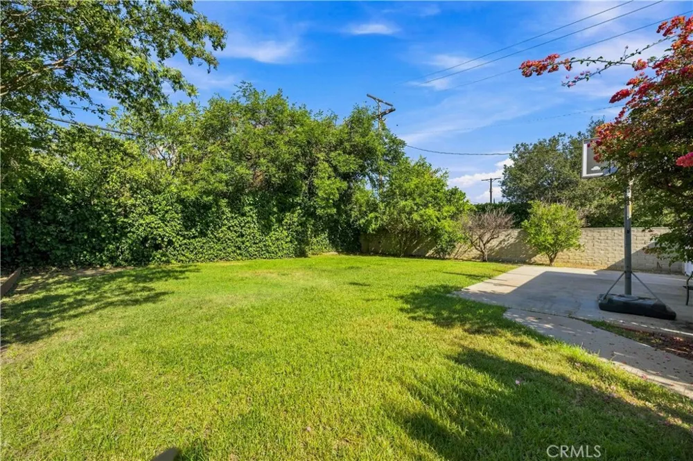 5017 Rubio Avenue Encino, CA 91436