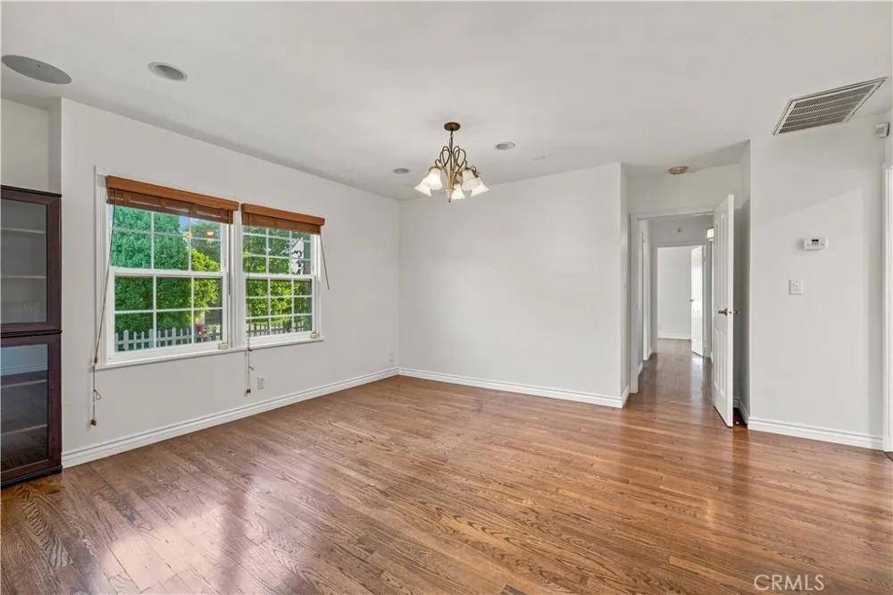5017 Rubio Avenue Encino, CA 91436