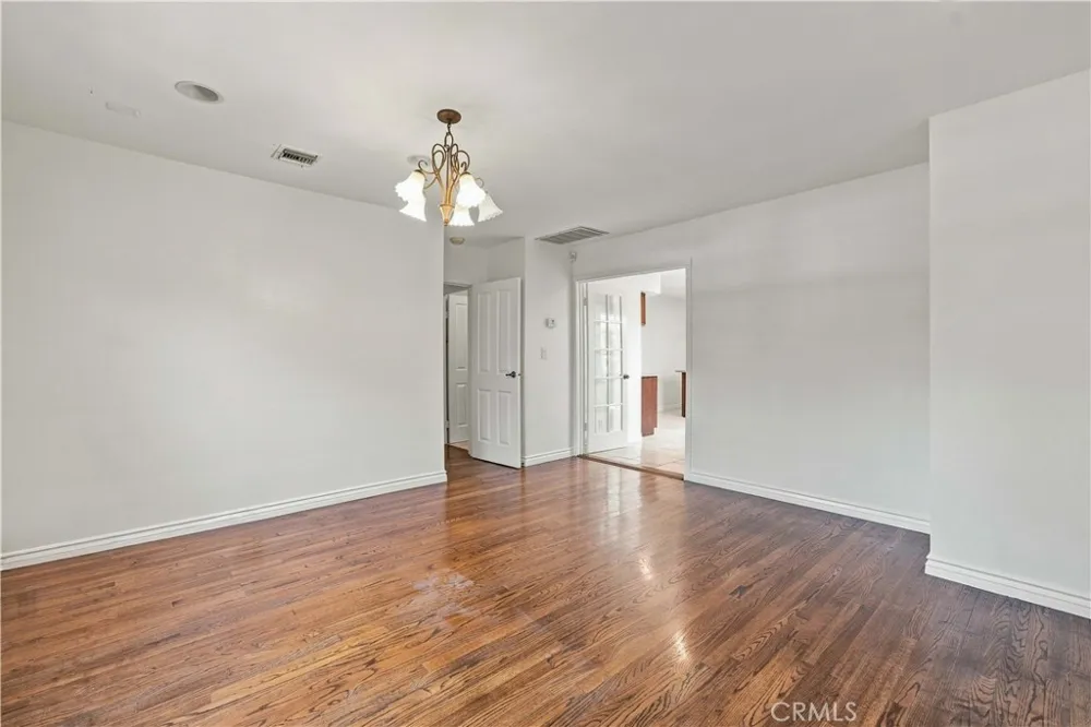 5017 Rubio Avenue Encino, CA 91436