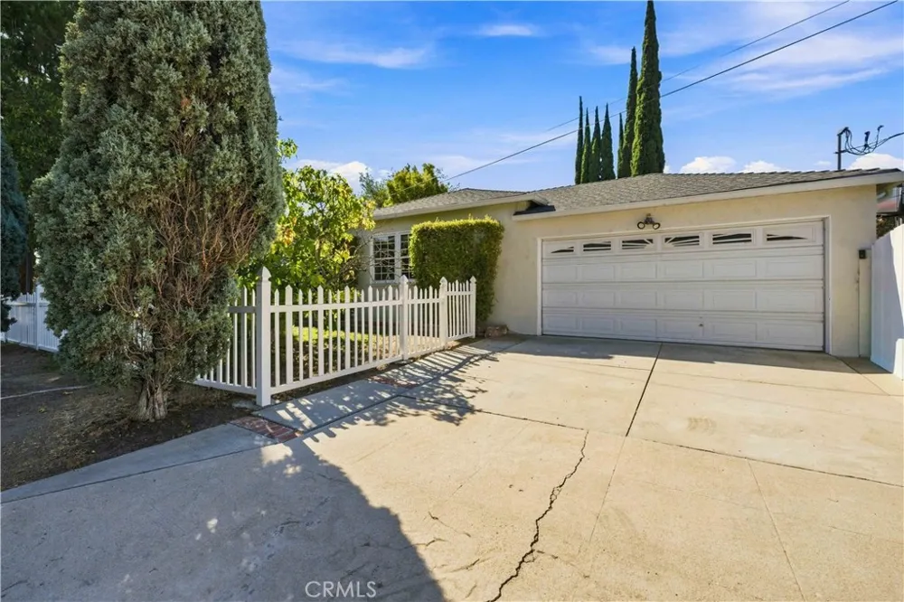 5017 Rubio Avenue Encino, CA 91436