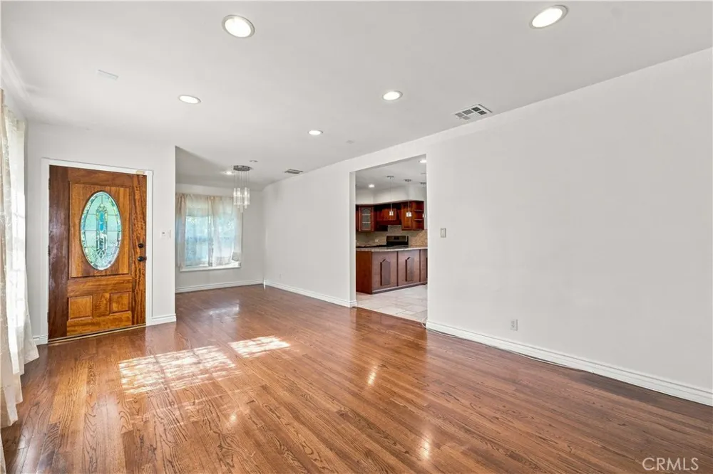5017 Rubio Avenue Encino, CA 91436