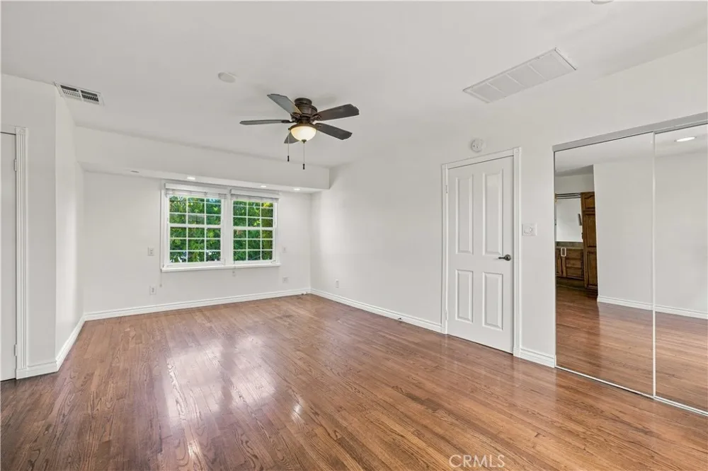 5017 Rubio Avenue Encino, CA 91436