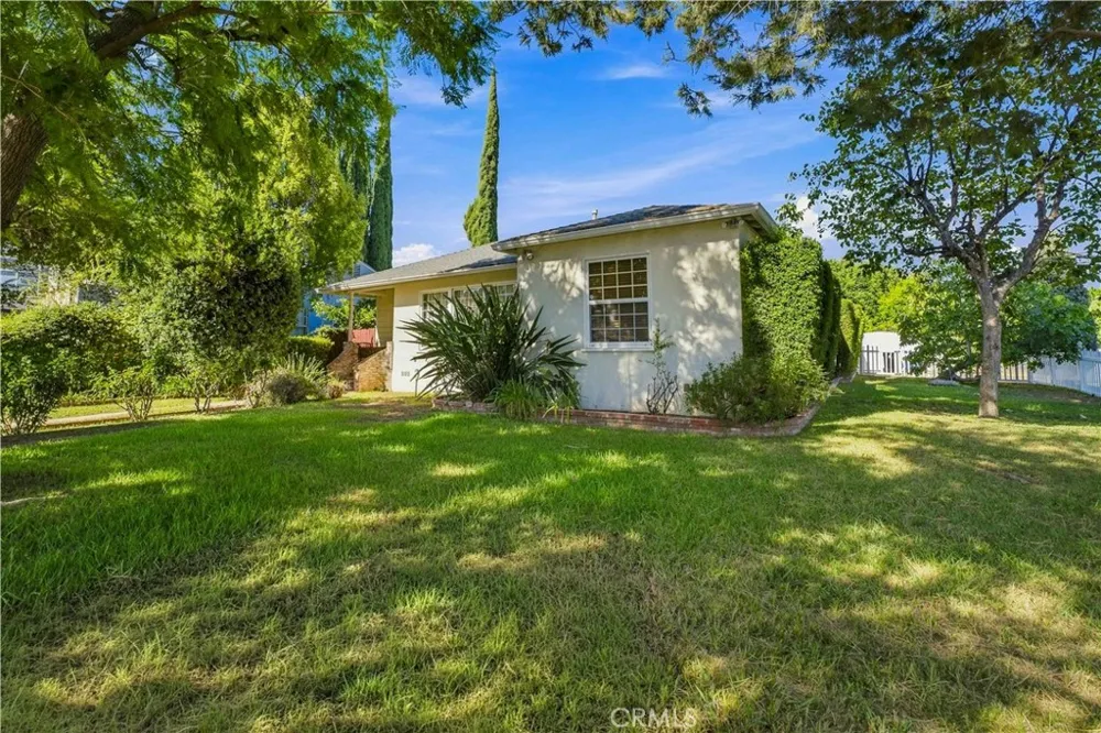 5017 Rubio Avenue Encino, CA 91436