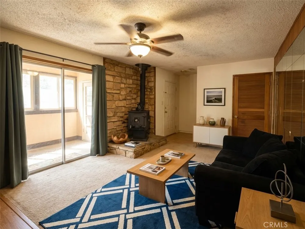 3096 Lakeview Drive Nice, CA 95464