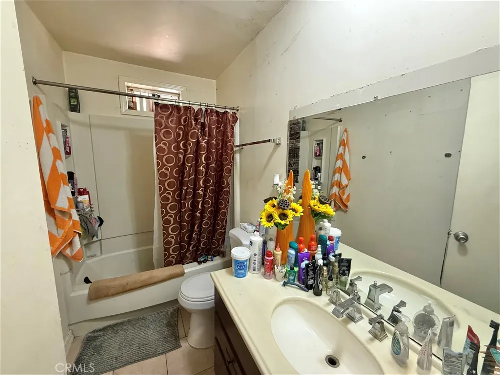 3096 Lakeview Drive Nice, CA 95464