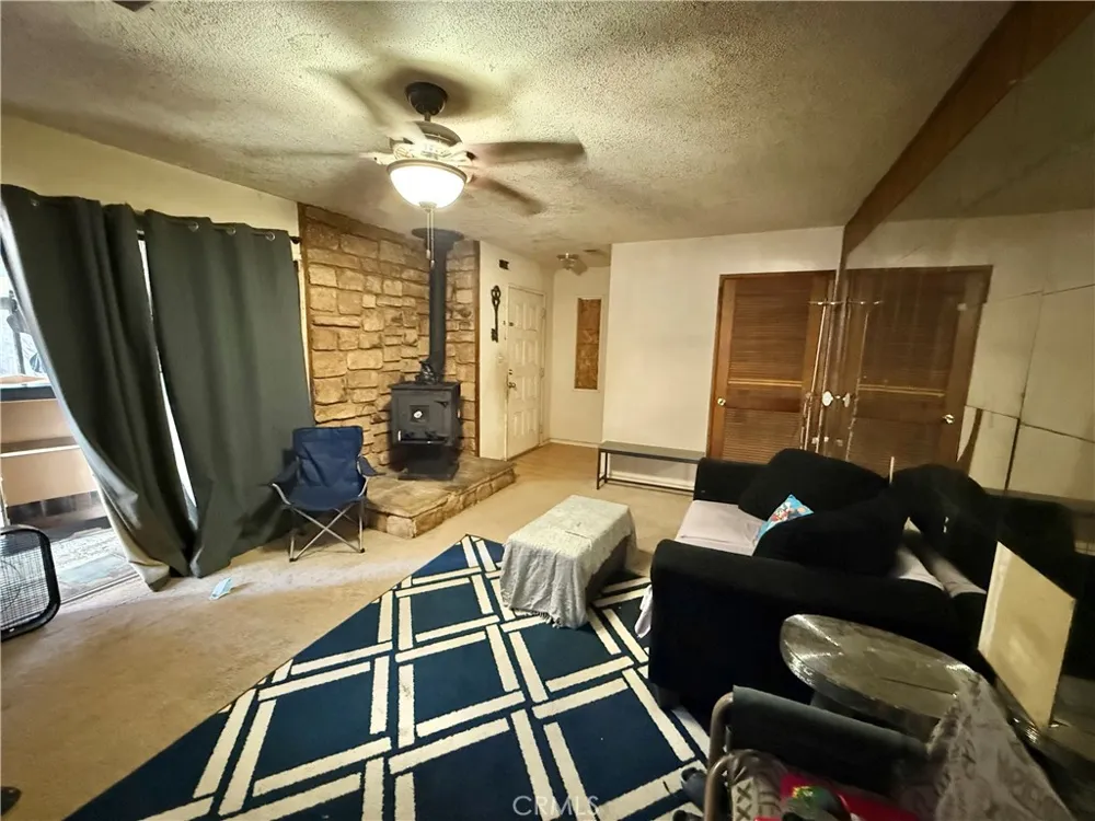 3096 Lakeview Drive Nice, CA 95464