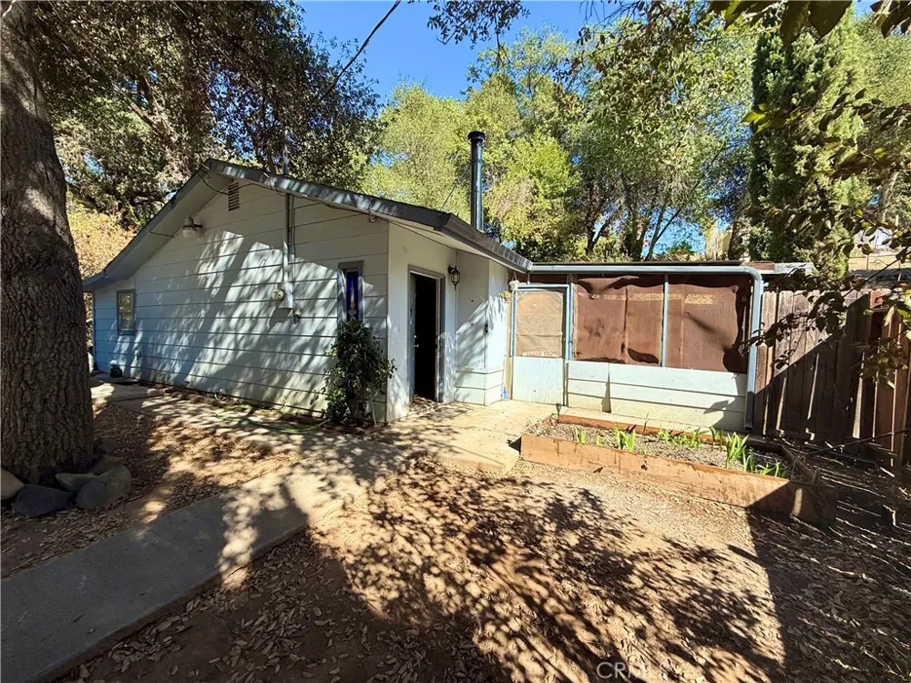 3096 Lakeview Drive Nice, CA 95464