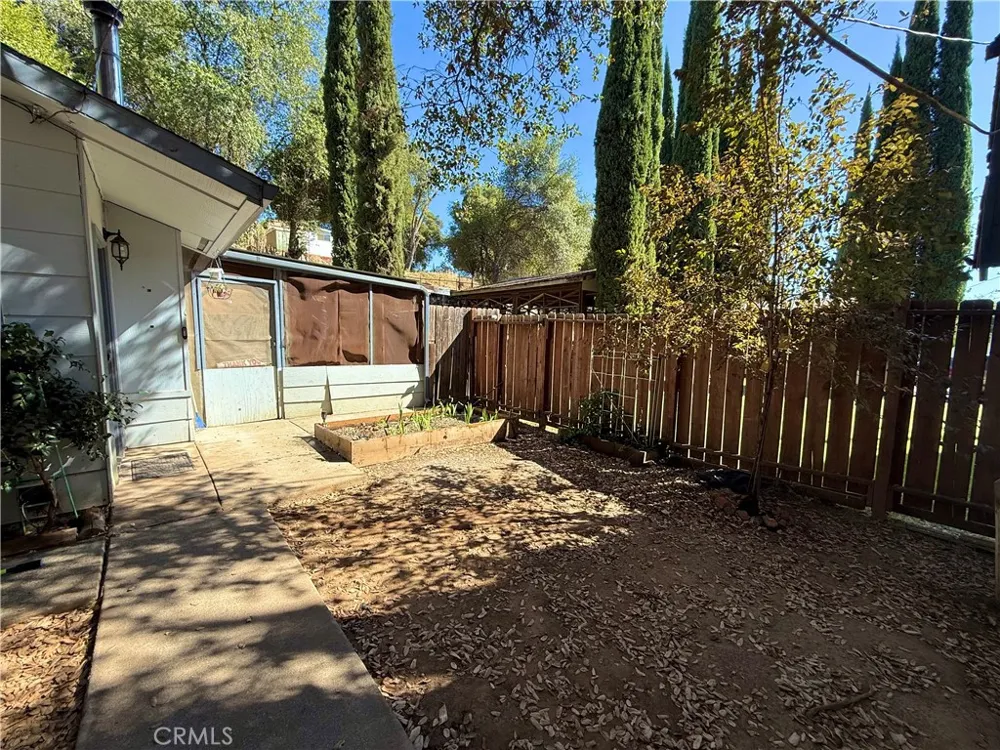 3096 Lakeview Drive Nice, CA 95464