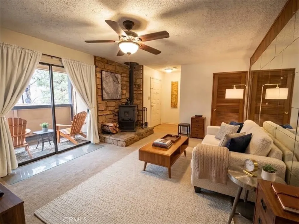 3096 Lakeview Drive Nice, CA 95464