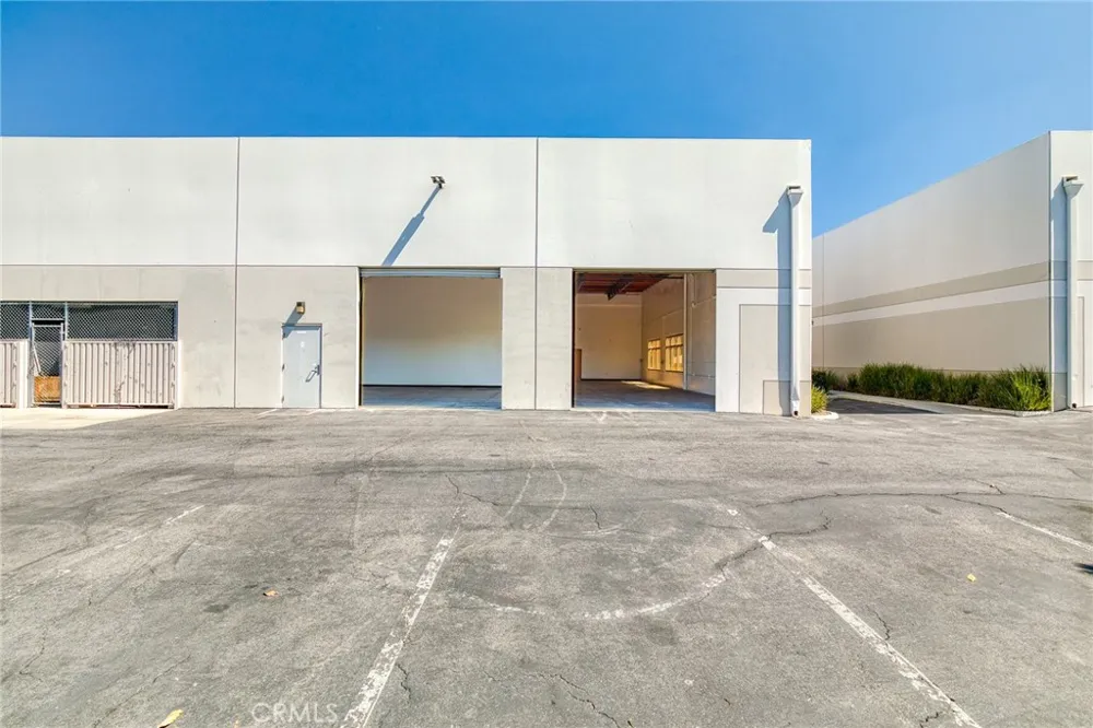 11264 Monarch Garden Grove, CA 92841