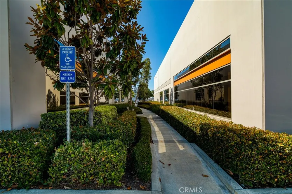 11264 Monarch Garden Grove, CA 92841