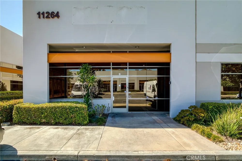11264 Monarch Garden Grove, CA 92841